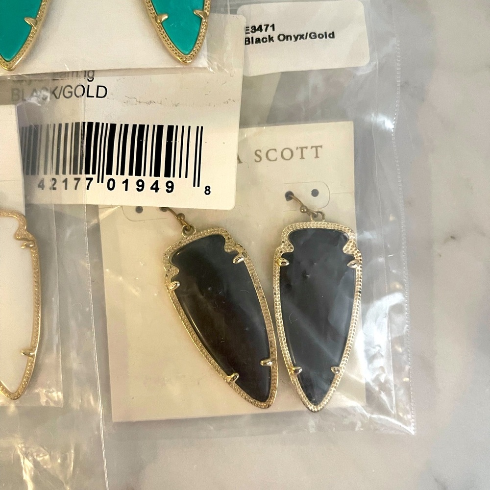 NEW Kendra Scott Skylar Arrowhead Earrings RARE RETIRED Black Onyx Gunmetal gold